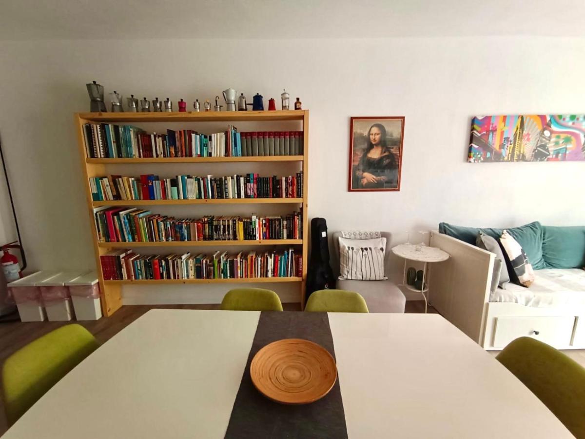 Indipendente Nel Centro Di Decimomannu Villa Buitenkant foto